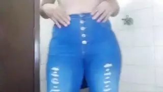 الجمال العربي الإسلامي الحقيقي في الحجاب يستمني الذي يتدفق إلى هزة الجماع للإباحية العربية