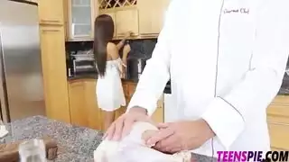 زايا كاسيدي لها مؤخرتها محشوة مع نائب الرئيس