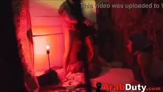 جنود يصورون أنفسهم سخيف العاهرات العرب
