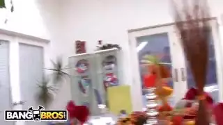 عيد الشكر مع فاتنة مفلس !