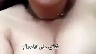 نيك شيميل هايجه تعشق النيك في طيزها الكبيره تتناك من زب ضخم