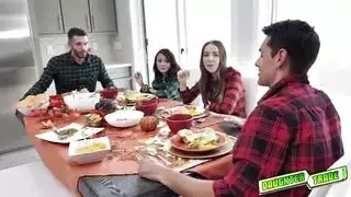 نضج الديك الملاعين ياسمين غرايس كس من وراء الكلاب!