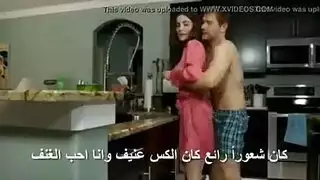 سكس محارم مترجم اللبوة الناضجة تغري ابن زوجها ببزازها حتى يمارس الجنس معها بدلاً من أبوه الخول