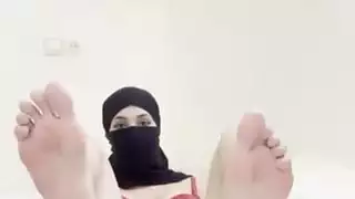 النقاب فتاة عربية الحجاب يستمني، اللعب كس، فرك البظر، المثيرة الخيال مسلم منفرد