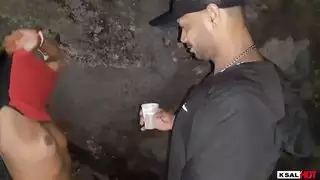 Raluca xxx يستخدمه رجلان موهوبان