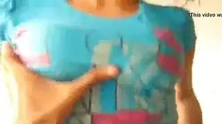 سكس هواة في المنزل القحبة تركب على الزب وتمصه بكل سخونة